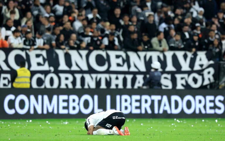 Vídeo: Debate PLACAR: Alfinete critica altos salários e apatia no Corinthians