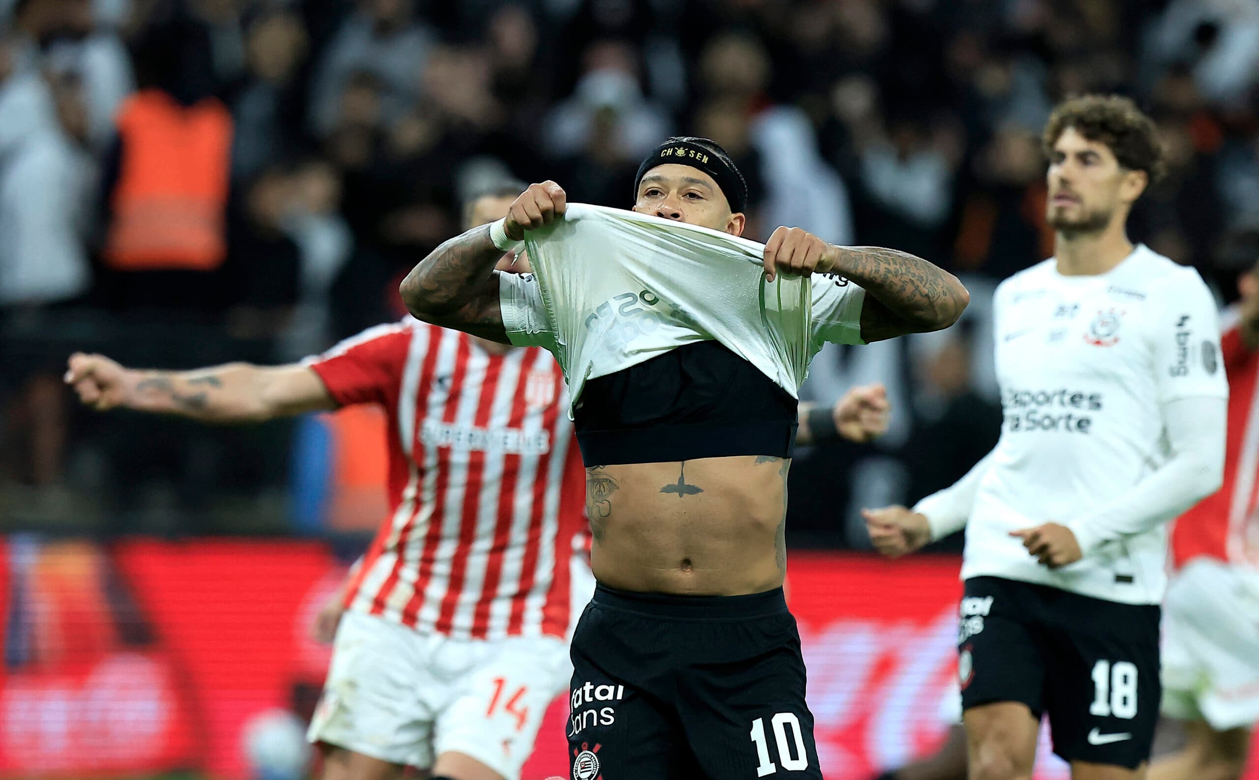 Diniz defende Memphis após pênalti perdido: ‘Muita coragem’