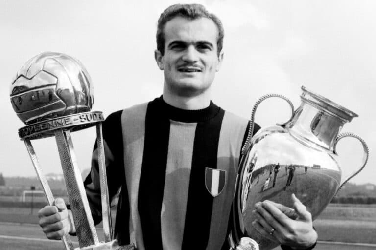 Morre Sandro Mazzola, um dos maiores ídolos da Inter de Milão
