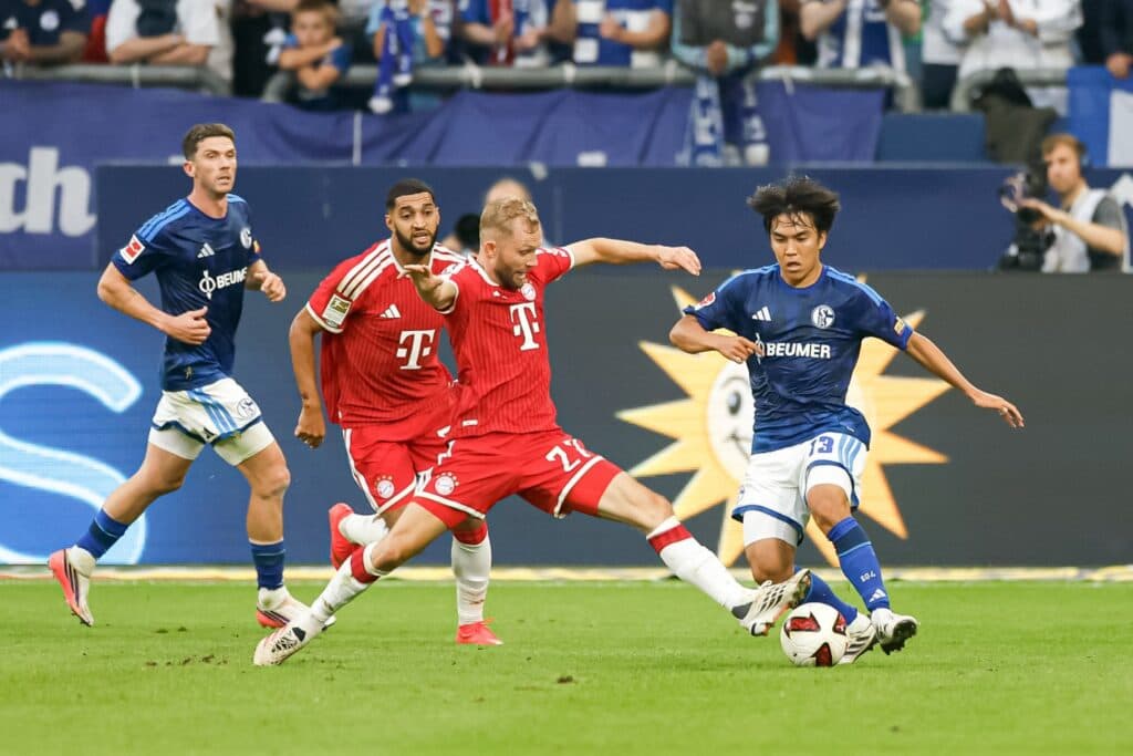 Schalke 04 resiste à pressão do Bayern e garante empate heroico
