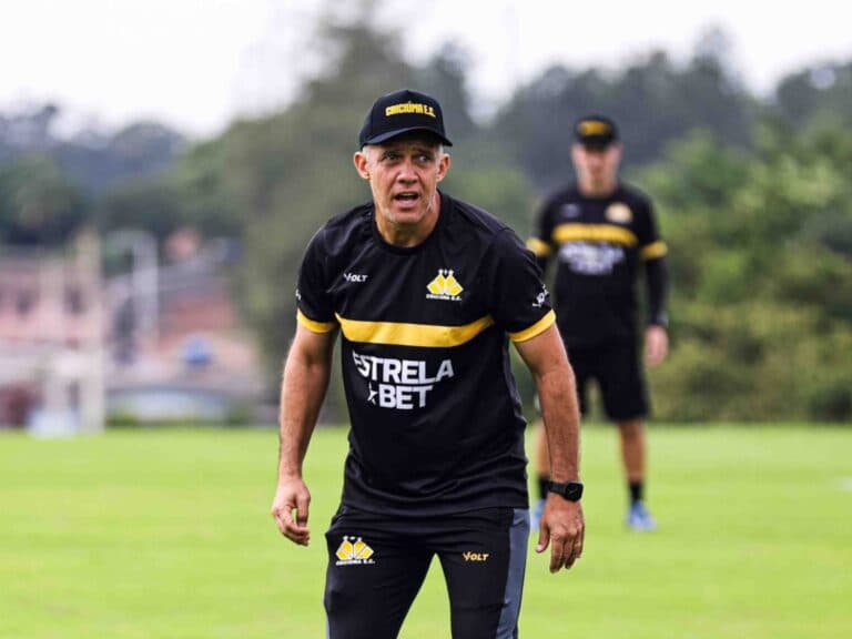 Eduardo Bapstista ‘some’ do Criciúma e assume o Internacional