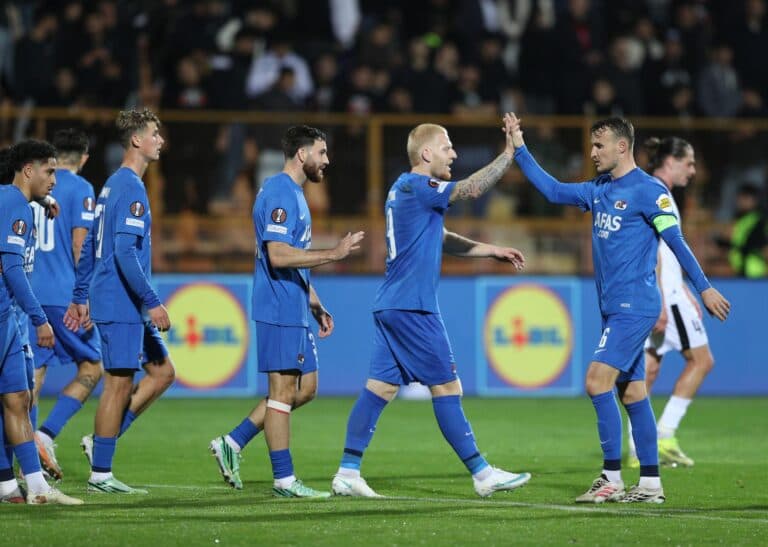 AZ Alkmaar domina o Ararat-Armenia e goleia na Liga Europa