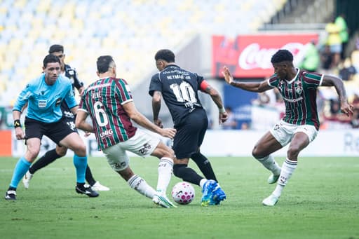 Cuca exalta papel de Neymar em vitória do Santos: ‘Foi a partida que mais competiu’
