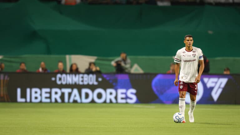 ‘Falhei de novo’: Thiago Silva lamenta eliminação do Fluminense na Libertadores