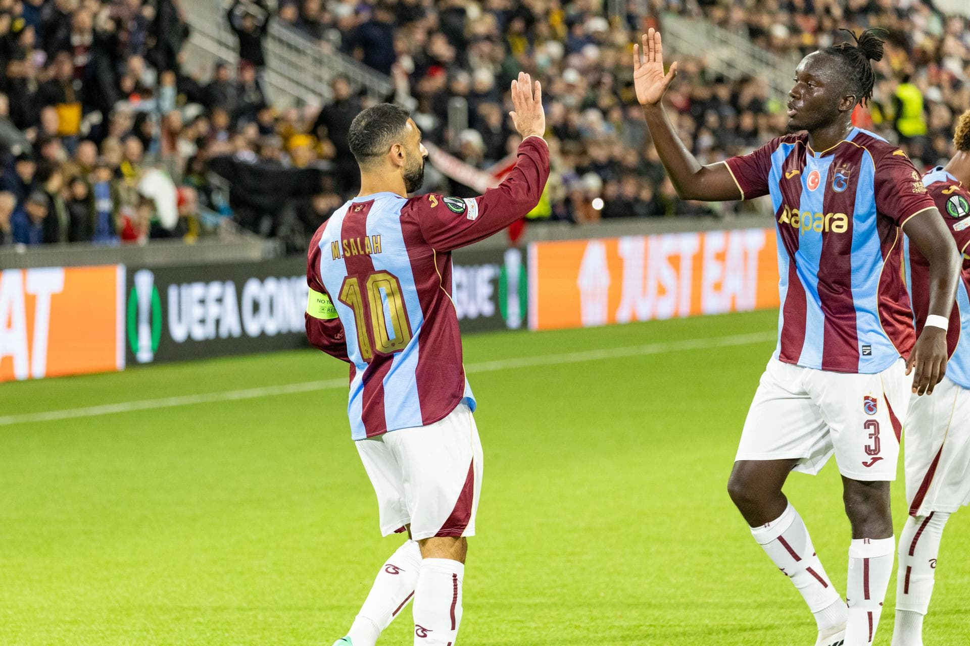 Salah decide, Trabzonspor vence e mantém embalo na Conference