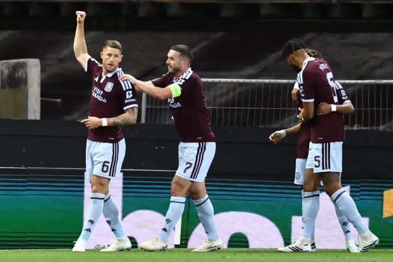 Aston Villa vence Viking e chega a nove pontos na Champions