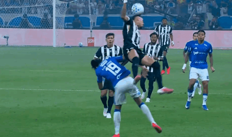 STJD rejeita recurso para aumentar punição e mantém pena de Kaio Jorge, do Cruzeiro