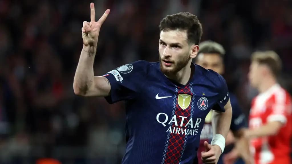 Khvicha Kvaratskhelia, jogador do PSG - Foto: Uefa