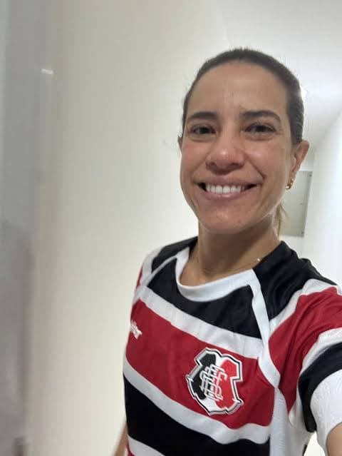 Raquel Lyra comemorando vitória do Santinha - Foto: Reprodução/Facebook