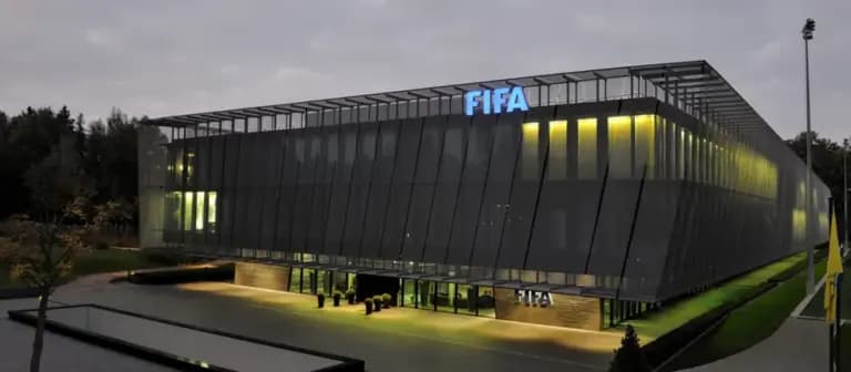 Oposição a Infantino: Fifa pode ter candidatura feminina