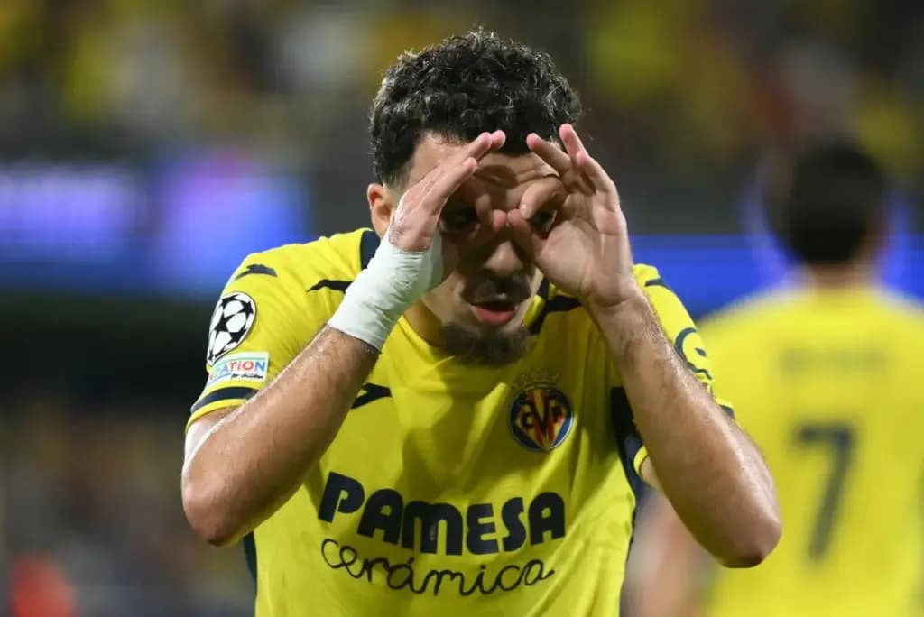 Villarreal vira sobre o Napoli e soma primeiros pontos na Champions