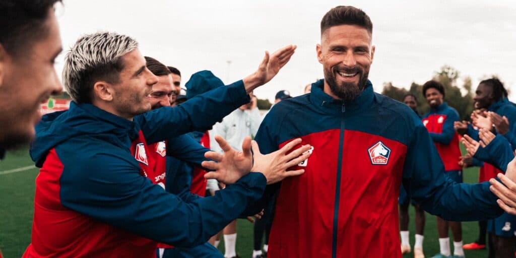 Giroud comemora reencontro com o Arsenal: “Esperava voltar a jogar no Emirates”