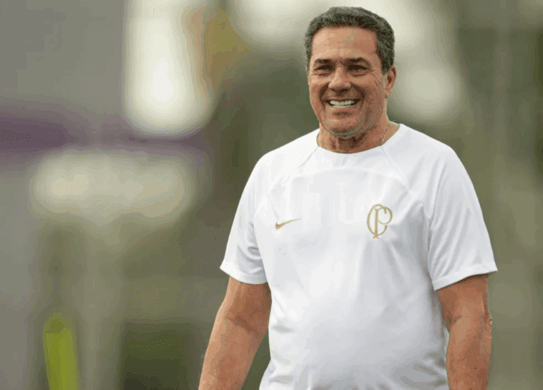 Luxemburgo fala sobre a especulação de treinar o Corinthians e explica condição para retornar ao clube