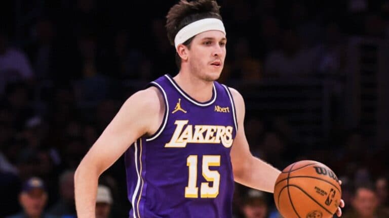 NBA: com 28 pontos de Reaves, Los Angeles Lakers supera LA Clippers