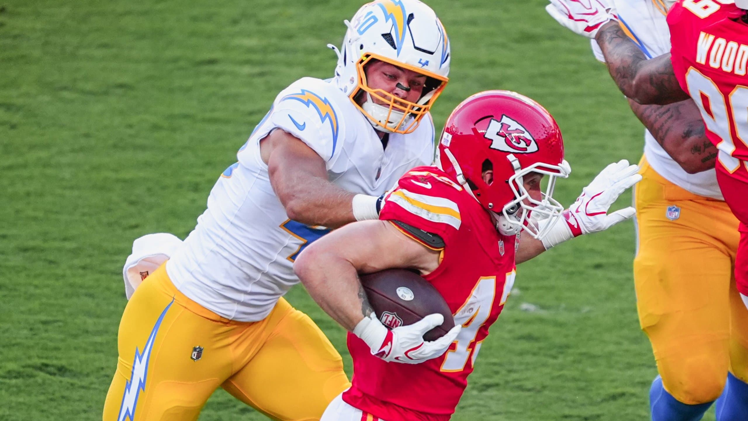 NFL: Kansas City Chiefs vence Los Angeles Chargers com dois touchdowns de Walker