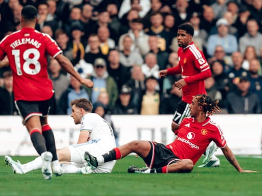 Manchester United apenas empata com o Leeds e estende sequência negativa