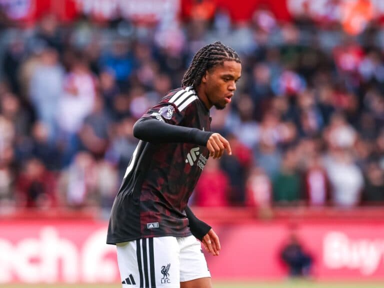 Joia do Liverpool minimiza rumores de ida para o Arsenal
