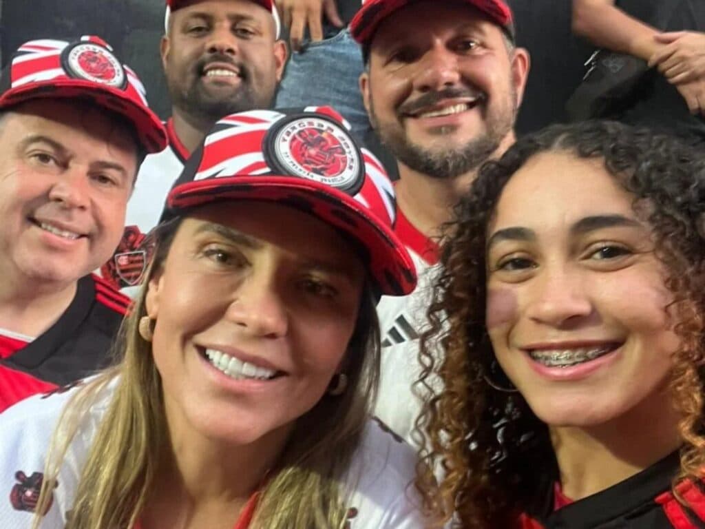Celina é madrinha da Torcida Jovem do Flamengo, em Brasília - Foto: Reprodução/Torcida Jovem Brasília