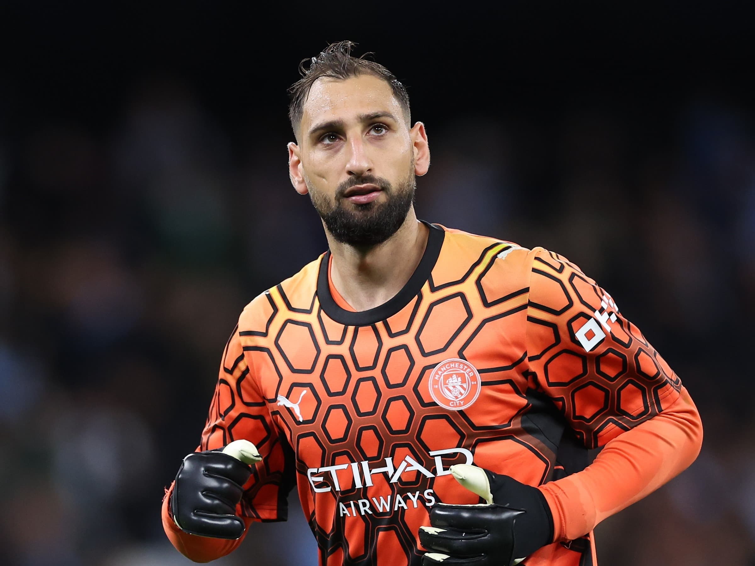 Maresca defende Donnarumma após erros no Manchester City