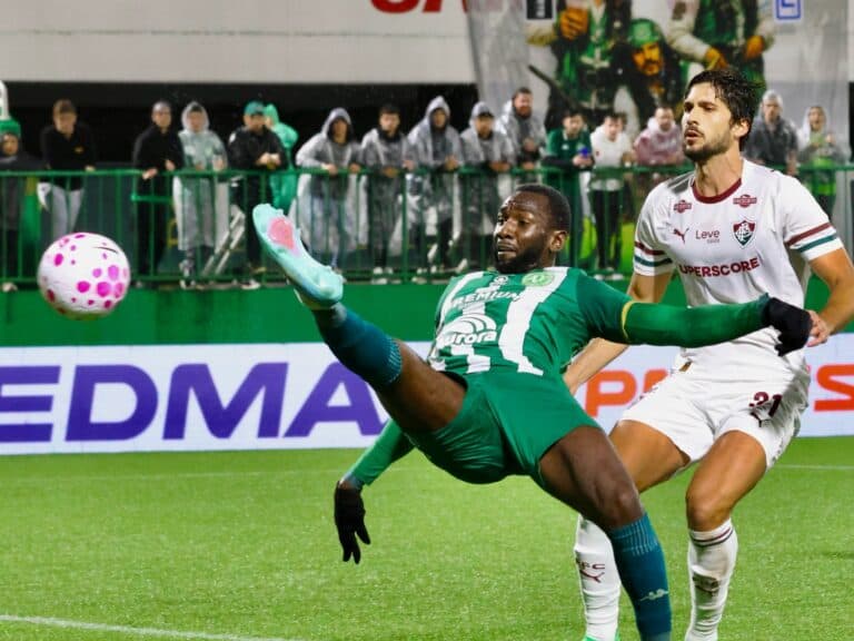 Chapecoense é eficiente, vence o Fluminense por 2 a 1 pelo Brasileirão