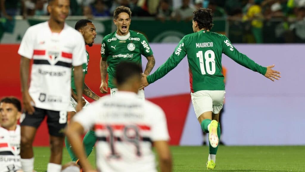 Mauricio, da SE Palmeiras, comemora seu gol contra a equipe do São Paulo FC, durante partida válida pela semifinal, do Campeonato Paulista, Série A1, na Arena Barueri. (Foto: Cesar Greco/Palmeiras/by Canon)