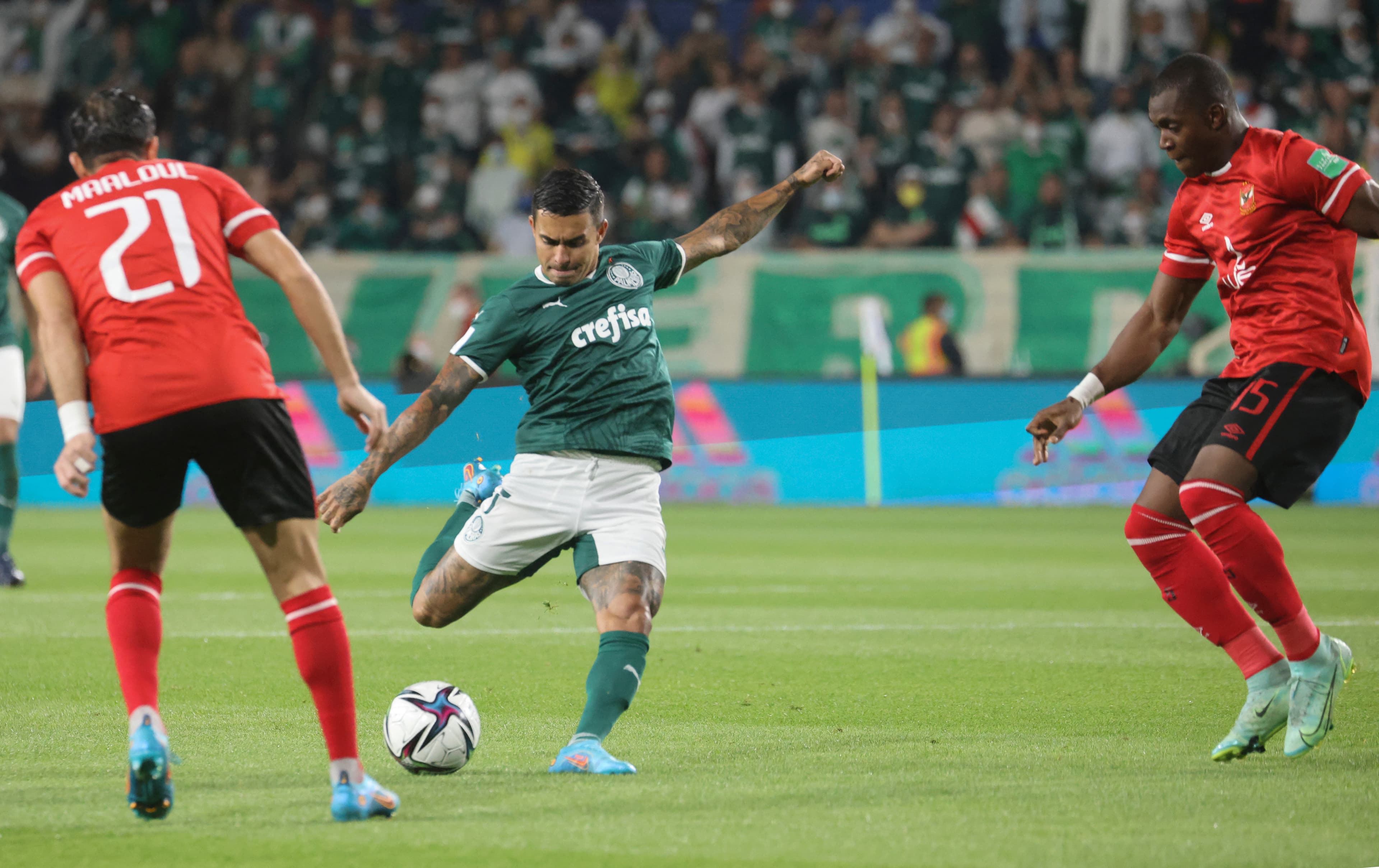 Dudu: decisivo com assistência e um gol no segundo tempo -