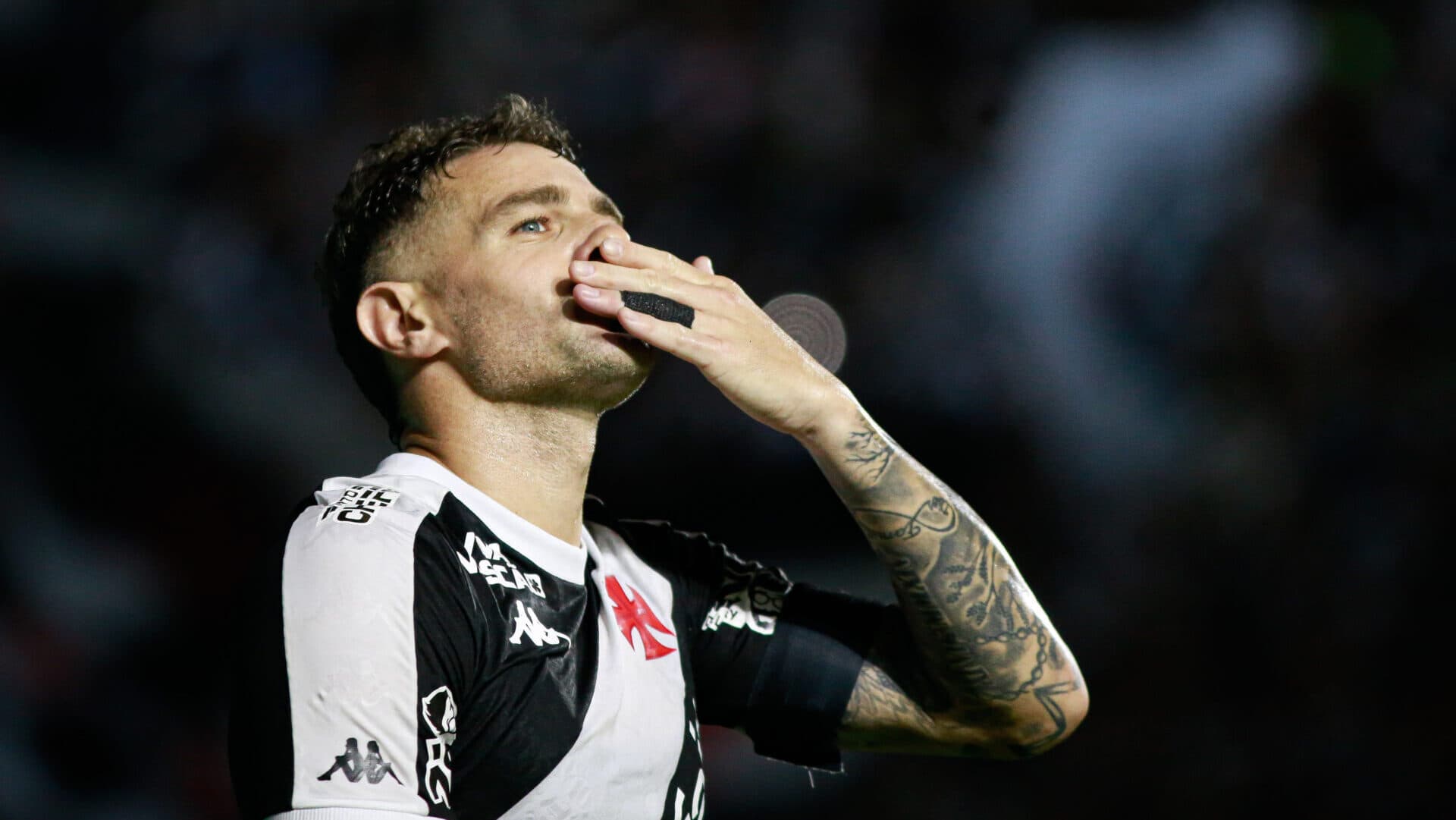 Vegetti pode conquistar o seu primeiro troféu no futebol brasileiro - Matheus Lima/Vasco