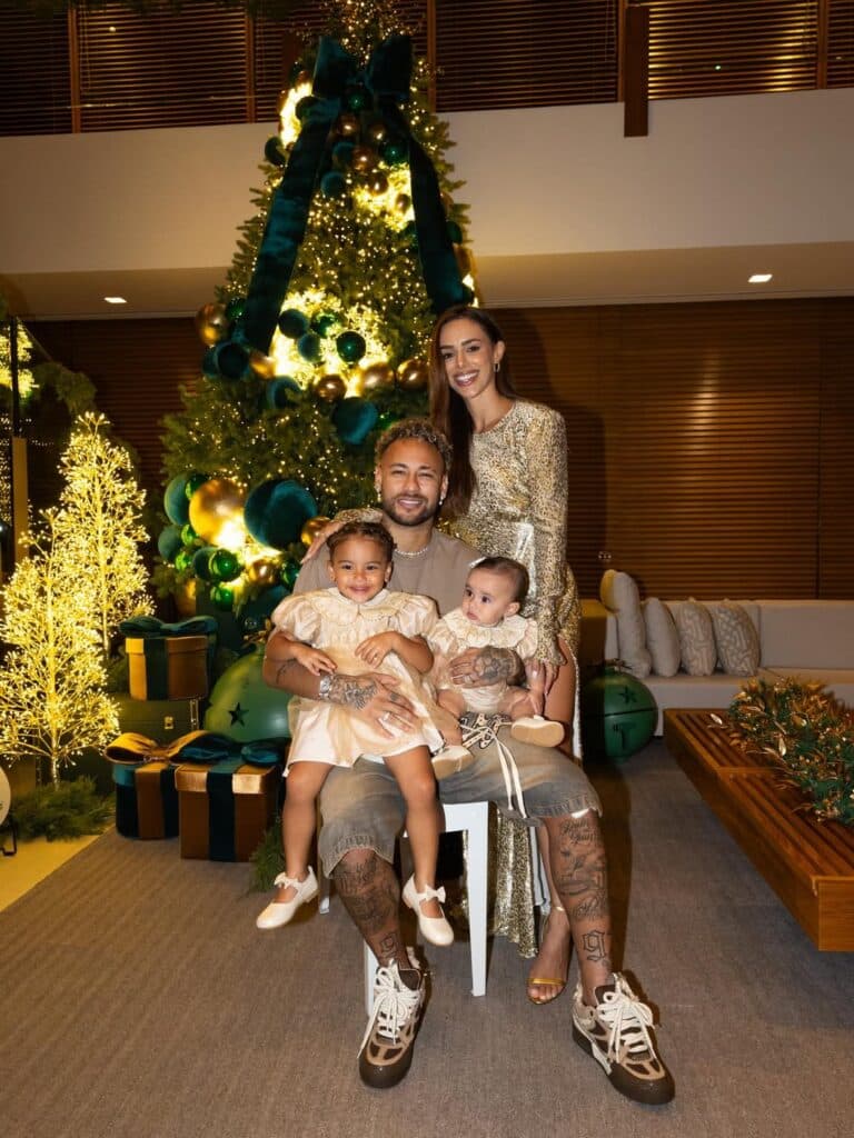 Neymar passou o Natal em recuperação de cirurgia no joelho - Reprodução/Instagram