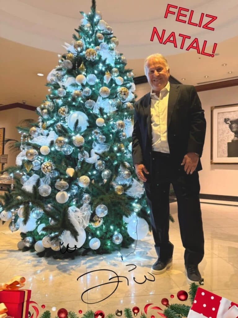 Zico, elegância para curtir a noite de Natal - Reprodução/Instagram