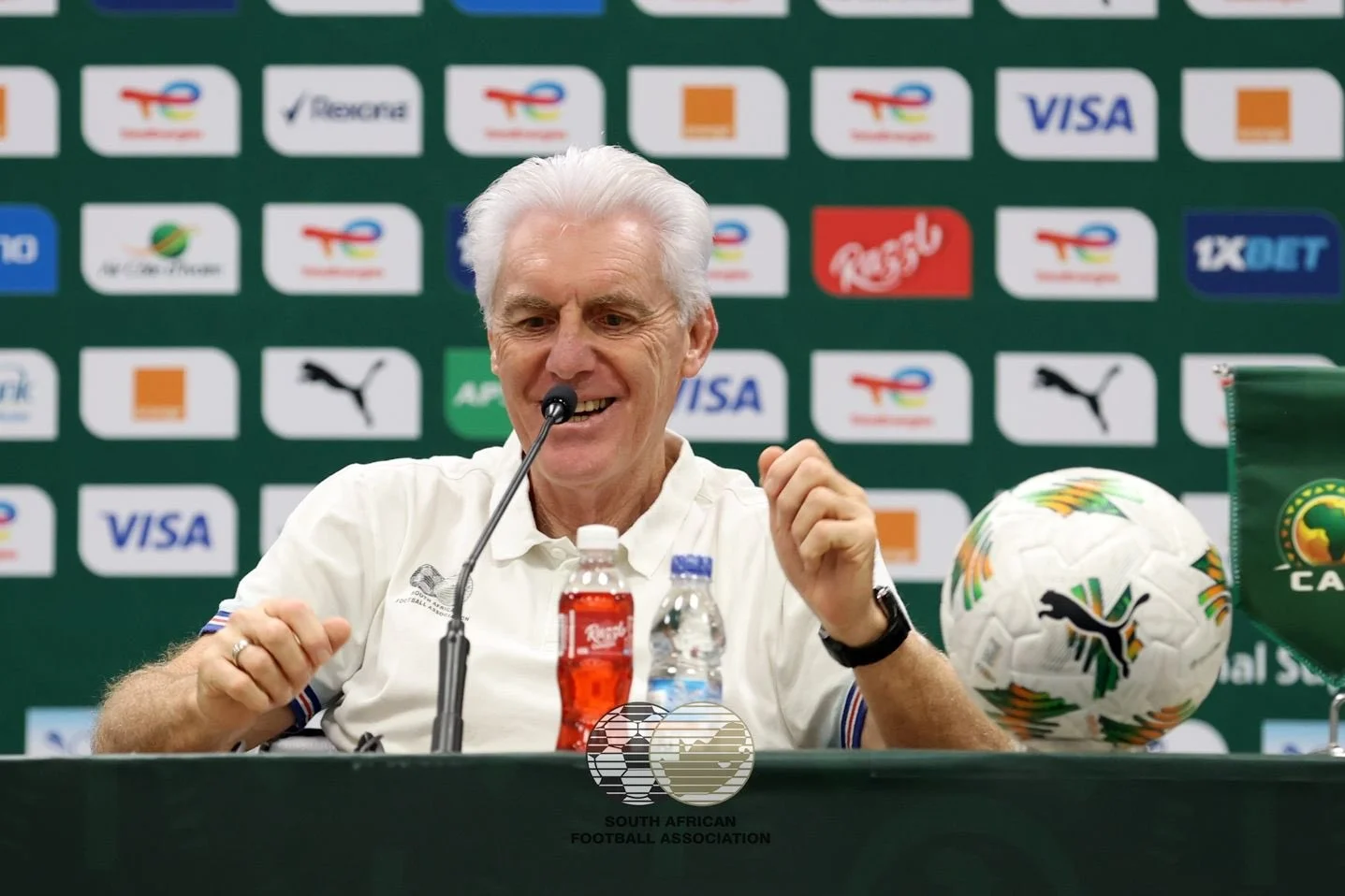 Hugo Broos técnico belga da África do Sul - Divulgação/@BafanaBafana