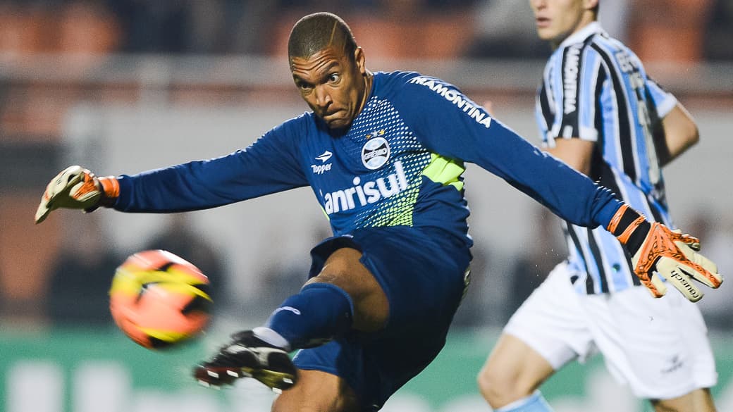 O goleiro Dida durante sua passagem pelo Grêmio