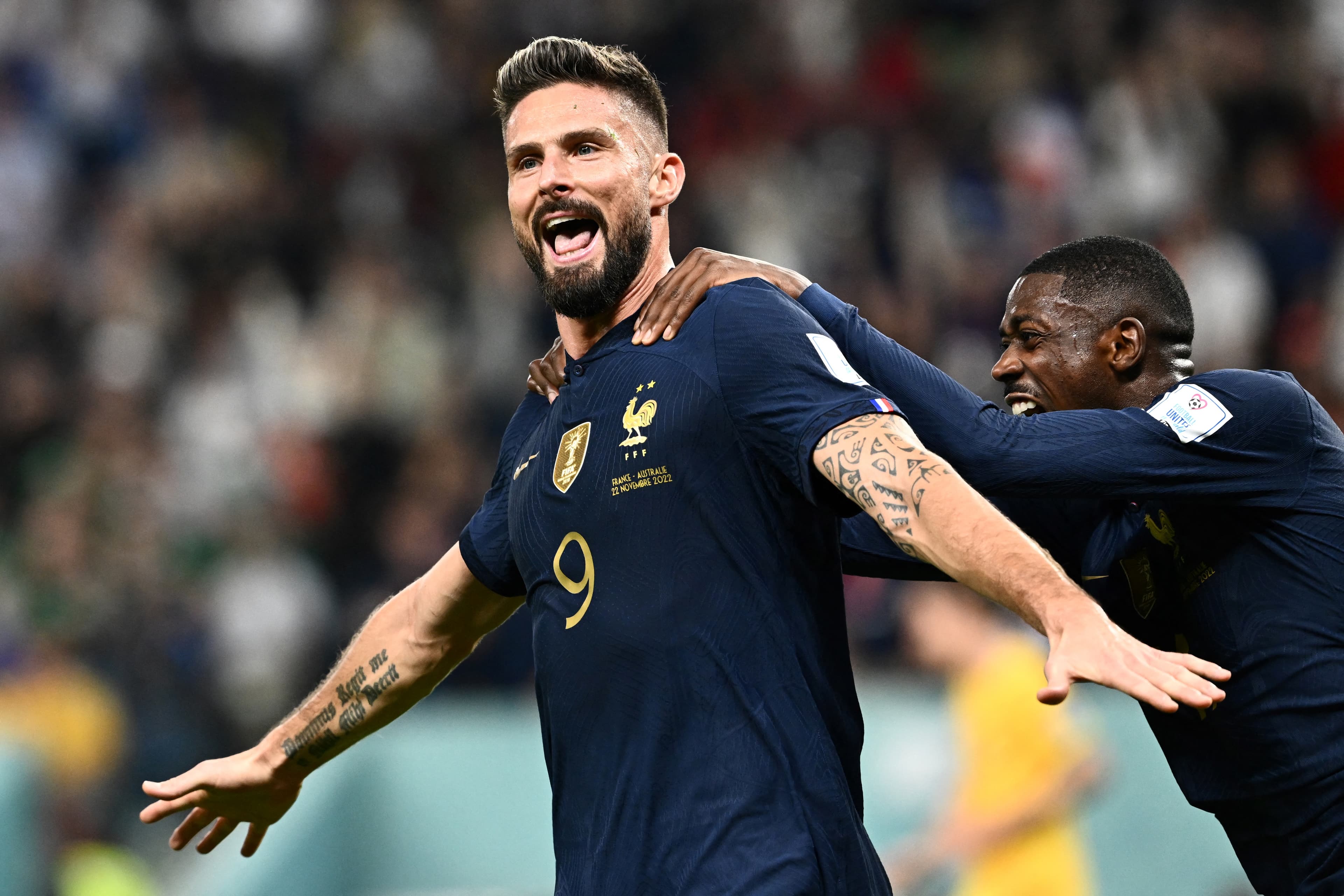 Giroud comemora gol da França contra a Austrália na Copa do Mundo