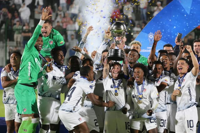 LDU de Quito é bicampeão da Sul-Americana ao despachar Fortaleza nos pênaltis - Raúl Martínez/EFE