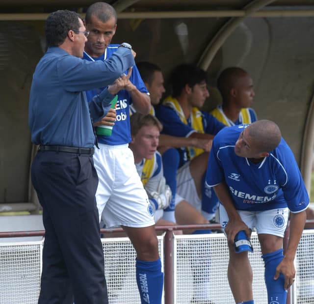 Luxemburgo pediu a contratação de Rivaldo e ambos deixaram o clube juntos - Eugenio Sávio/PLACAR