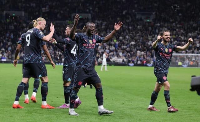 Manchester City venceu o Tottenham no último jogo e se aproximou do título - EFE/EPA/NEIL HALL