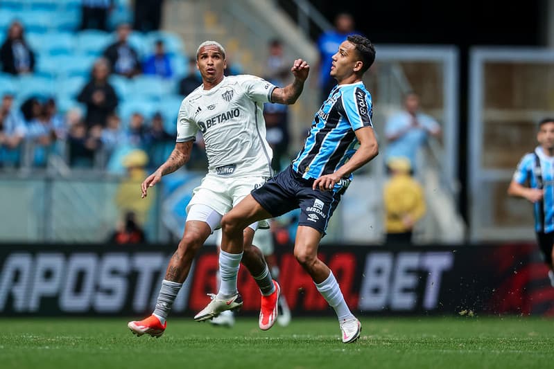 Deyverson em ação em Grêmio x Galo - Pedro Souza / Atlético