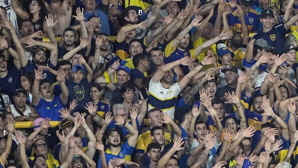 Boca Juniors quer expandir La Bombonera para 2026