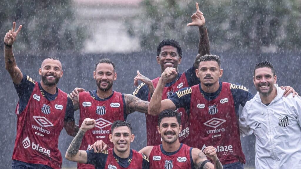 Fluminense embalado enfrenta Santos em recuperação; onde assistir jogo do Brasileirão