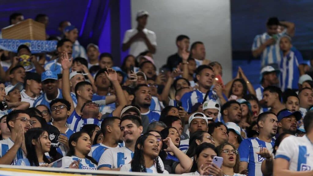 Vila Nova busca vingança contra Paysandu após derrota por 2 a 1; assista à Série B ao vivo