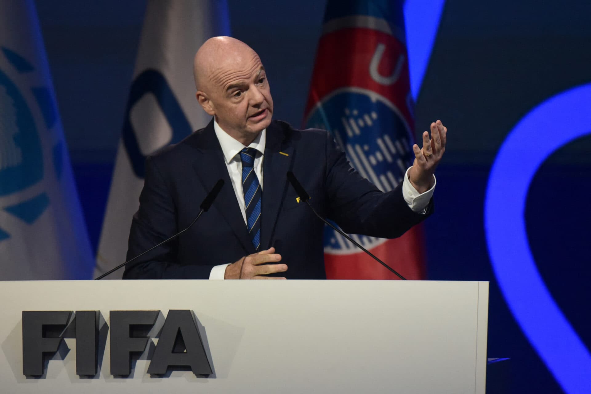 Gianni Infantino discursa no palco do 75º Congresso da Fifa - Daniel Duarte/AFP