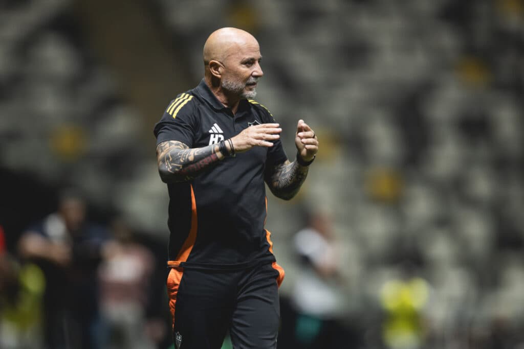Sampaoli tenta fazer Galo engrenar no Brasileirão e se distanciar do Z-4 - Pedro Souza / Atlético