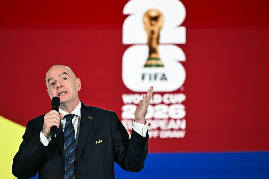 Presidente da Fifa, Gianni Infantino, antes do sorteio da repescagem para Copa 2026 - FABRICE COFFRINI / AFP
