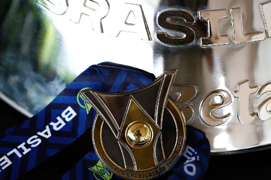 Troféu e medalha do Brasileirão Betano 2025 - Rafael Ribeiro/Divulgação/CBF