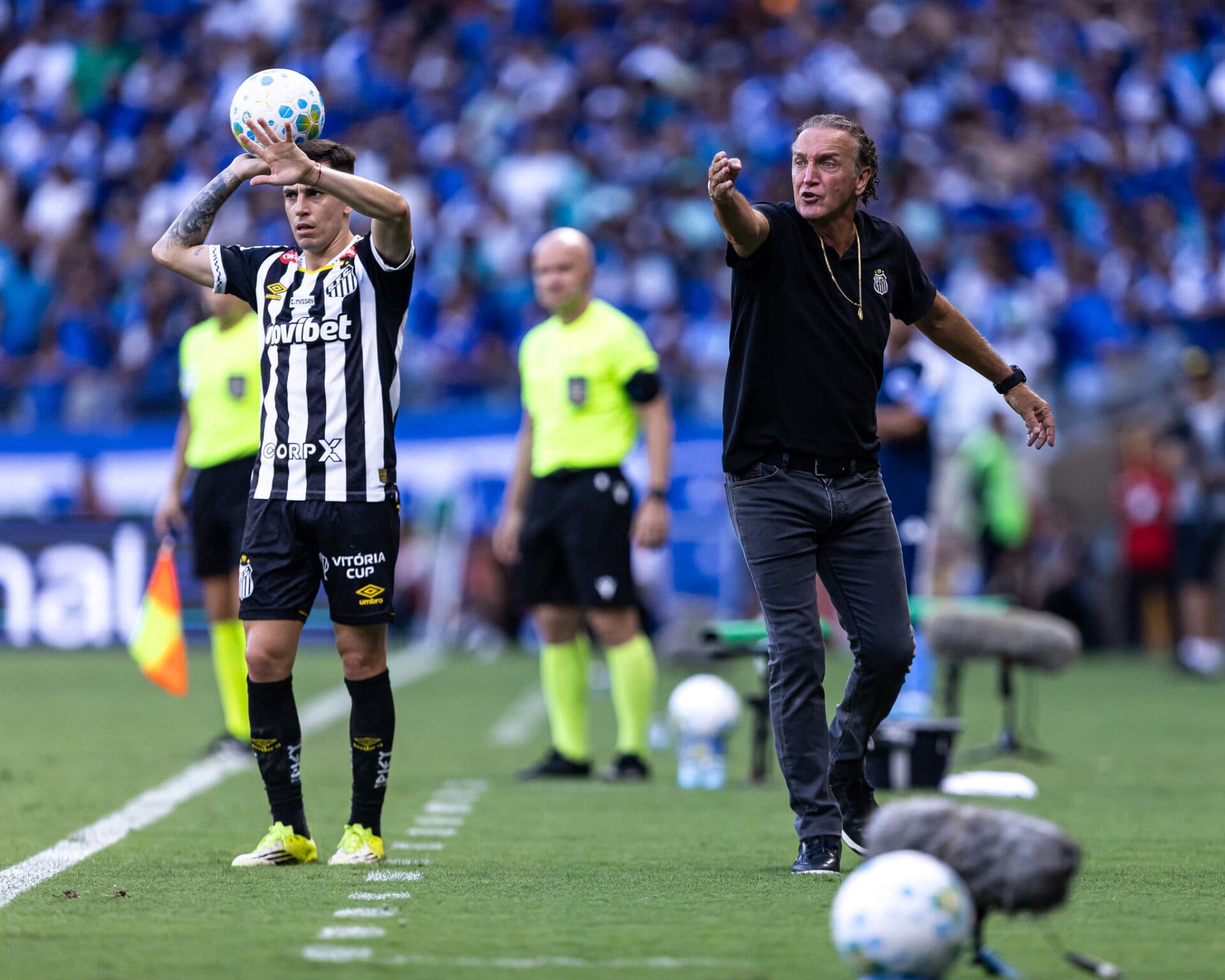 Técnico deve utilizar período sem jogos para fazer testes e conhecer melhor o elenco - Rafael Costa/Santos FC