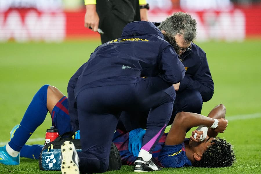 Lamine Yamal se lesionou na vitória do Barcelona contra o Celta de Vigo - EFE/Enric Fontcuberta