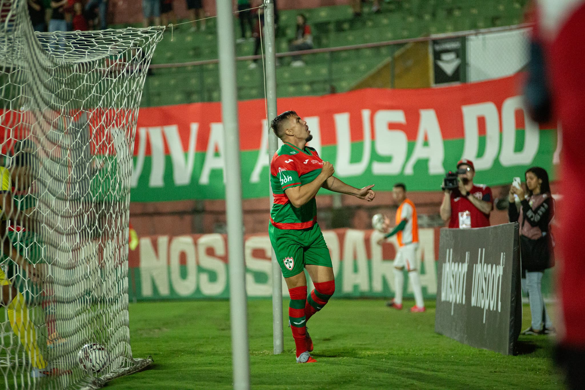 No Canindé, Portuguesa comemora vitória diante do Madureira pela Série D - Divulgação/Portuguesa SAF