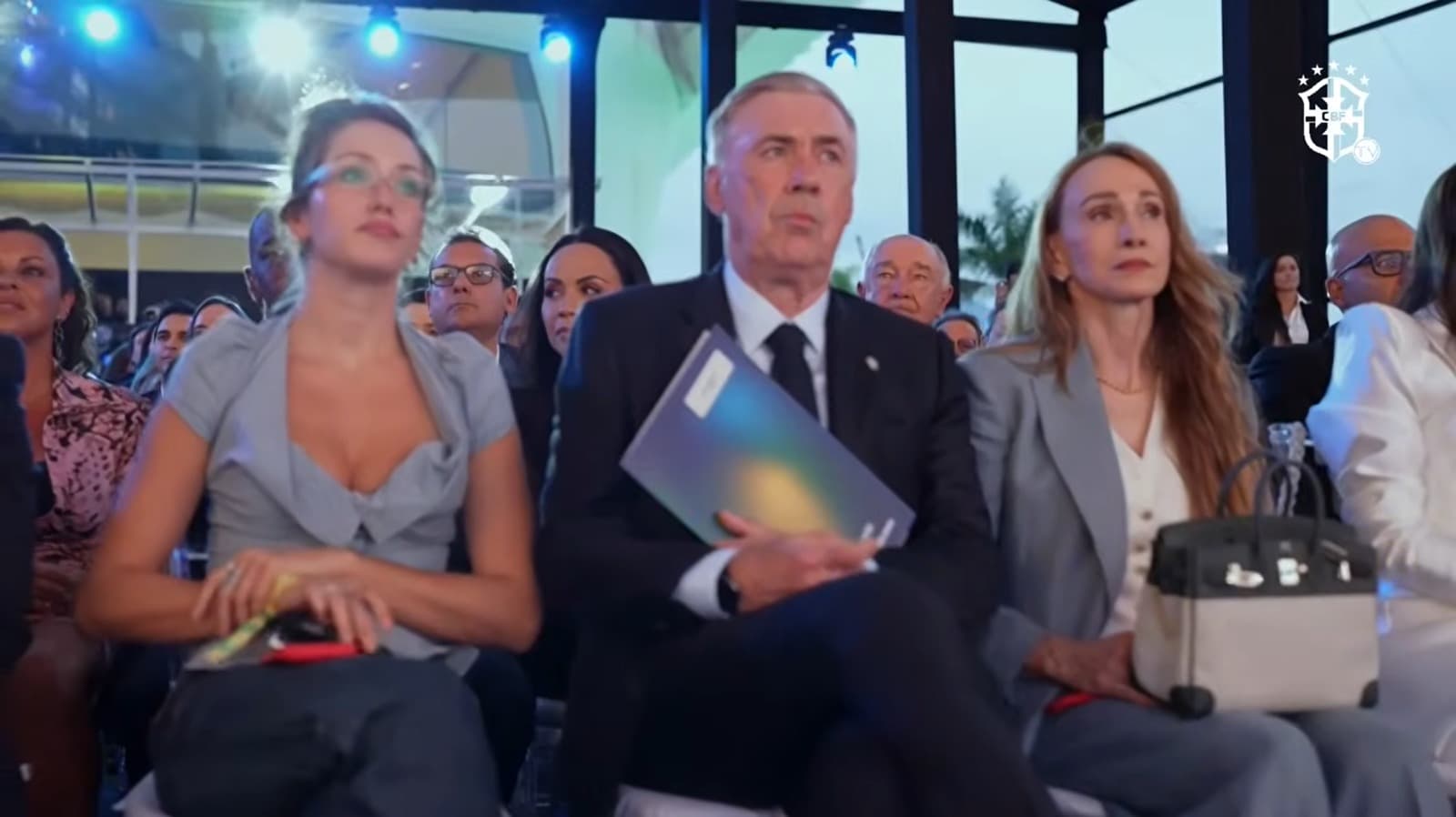 Ancelotti acompanhou a longa apresentação para anunciar a lista - Reprodução