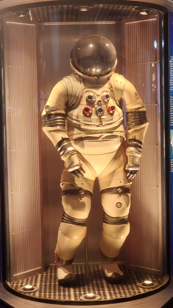 Roupa espacial utilizada em uma das missões da Nasa - Klaus Richmond/Placar