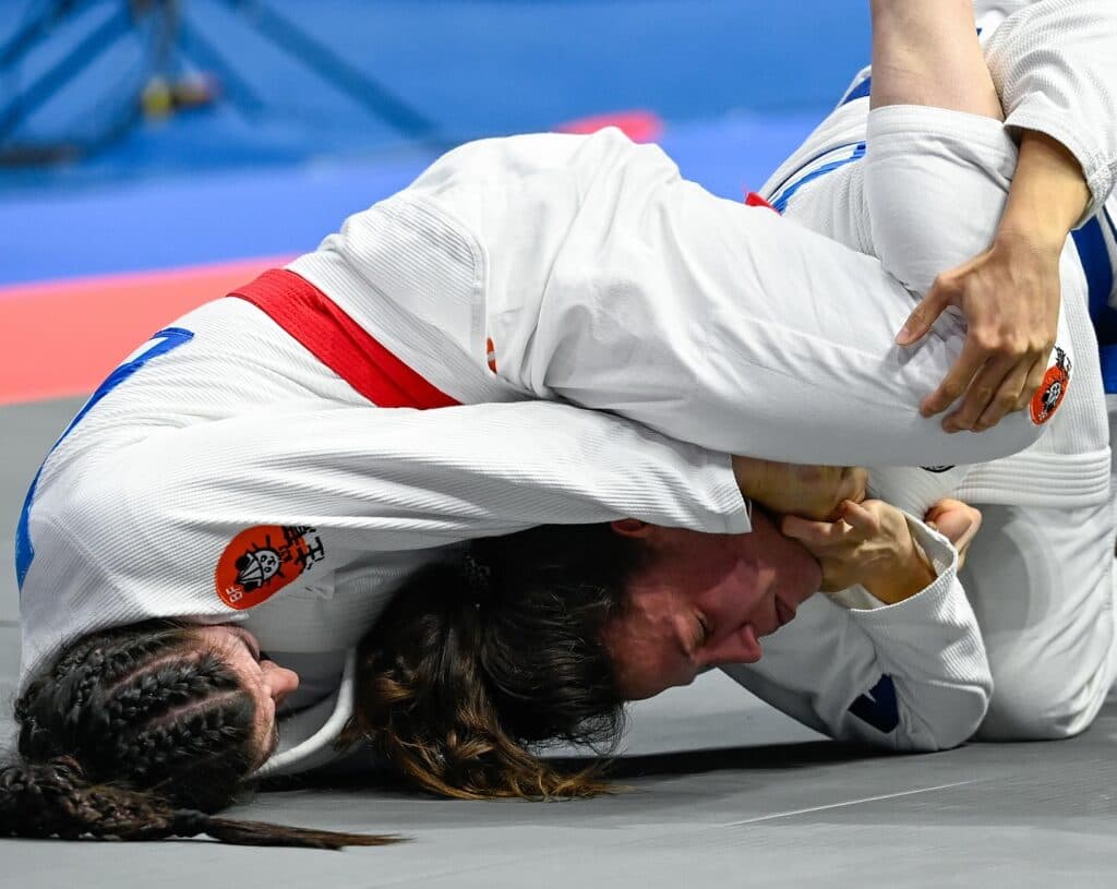 Faixa-preta de Jiu-Jitsu, Tamara nasceu na Hungria, mas hoje vive como atleta profissional em Barcelona, na Espanha. Na imagem, ela aparece em ação nos World Games, torneio que acontece de quatro em quatro anos. Foto: Divulgação / Instagram