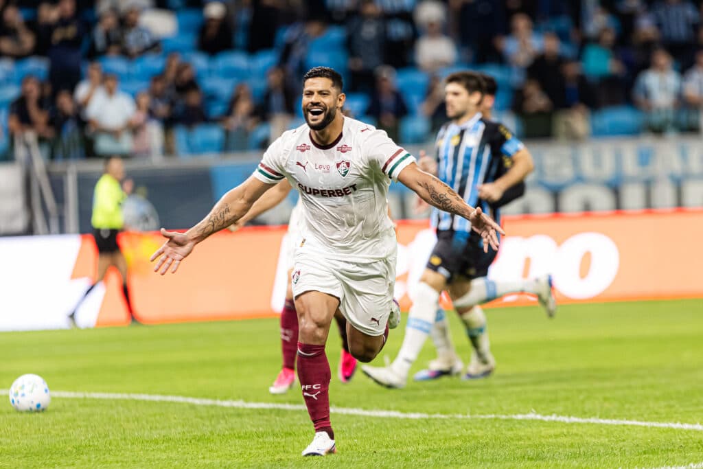 Hulk marcou de pênalti contra o Grêmio